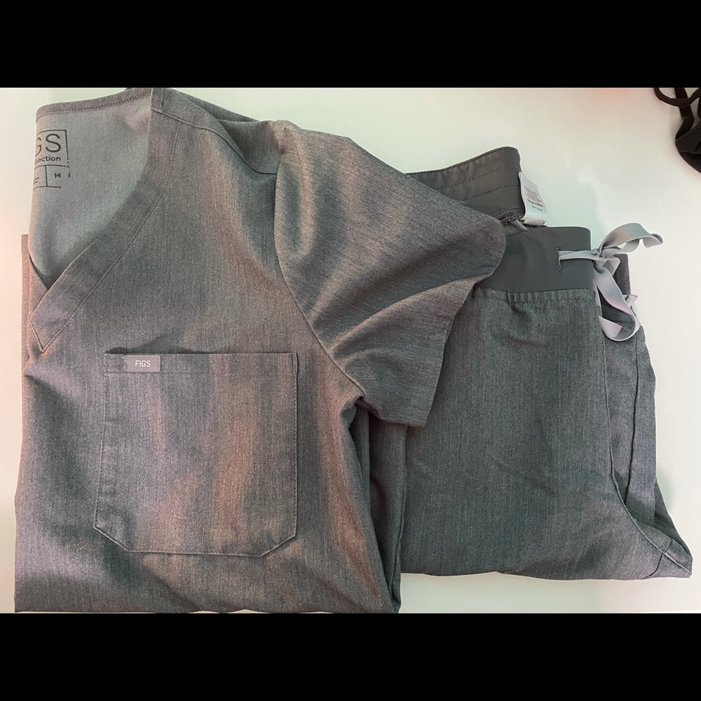 FIGS SCRUBS